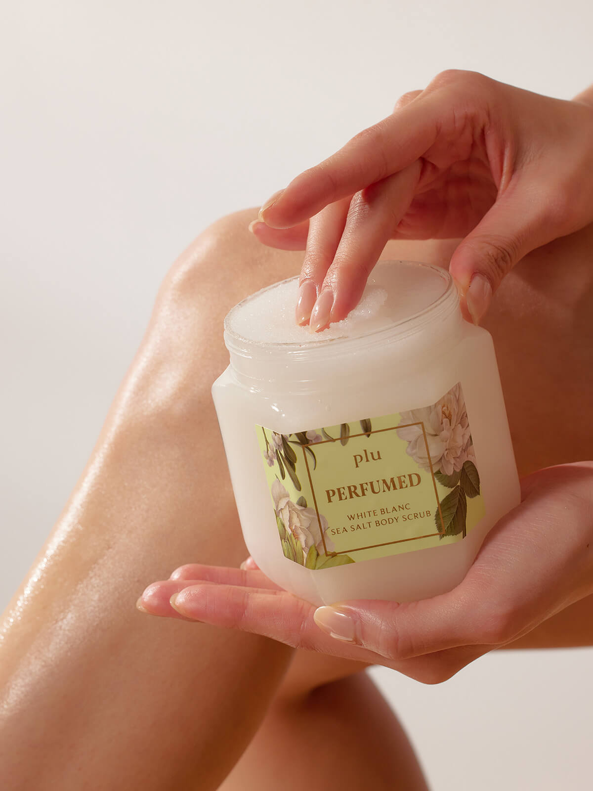 プル ボディスクラブ ホワイトマスク